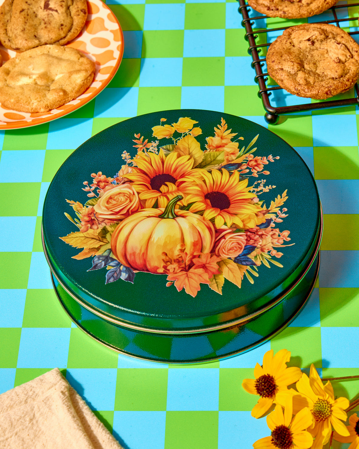 Cookie tins